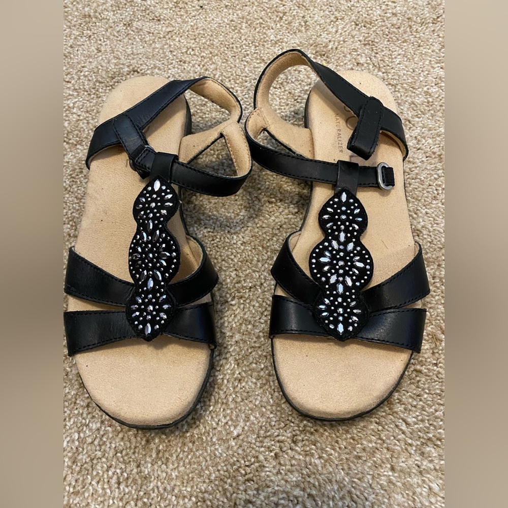 Women’s Black and Tan Sandals